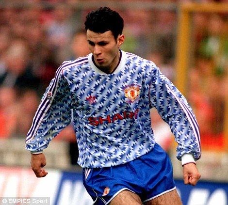 Maillot rétro MANCHESTER UNITED third 1990 GIGGS 2